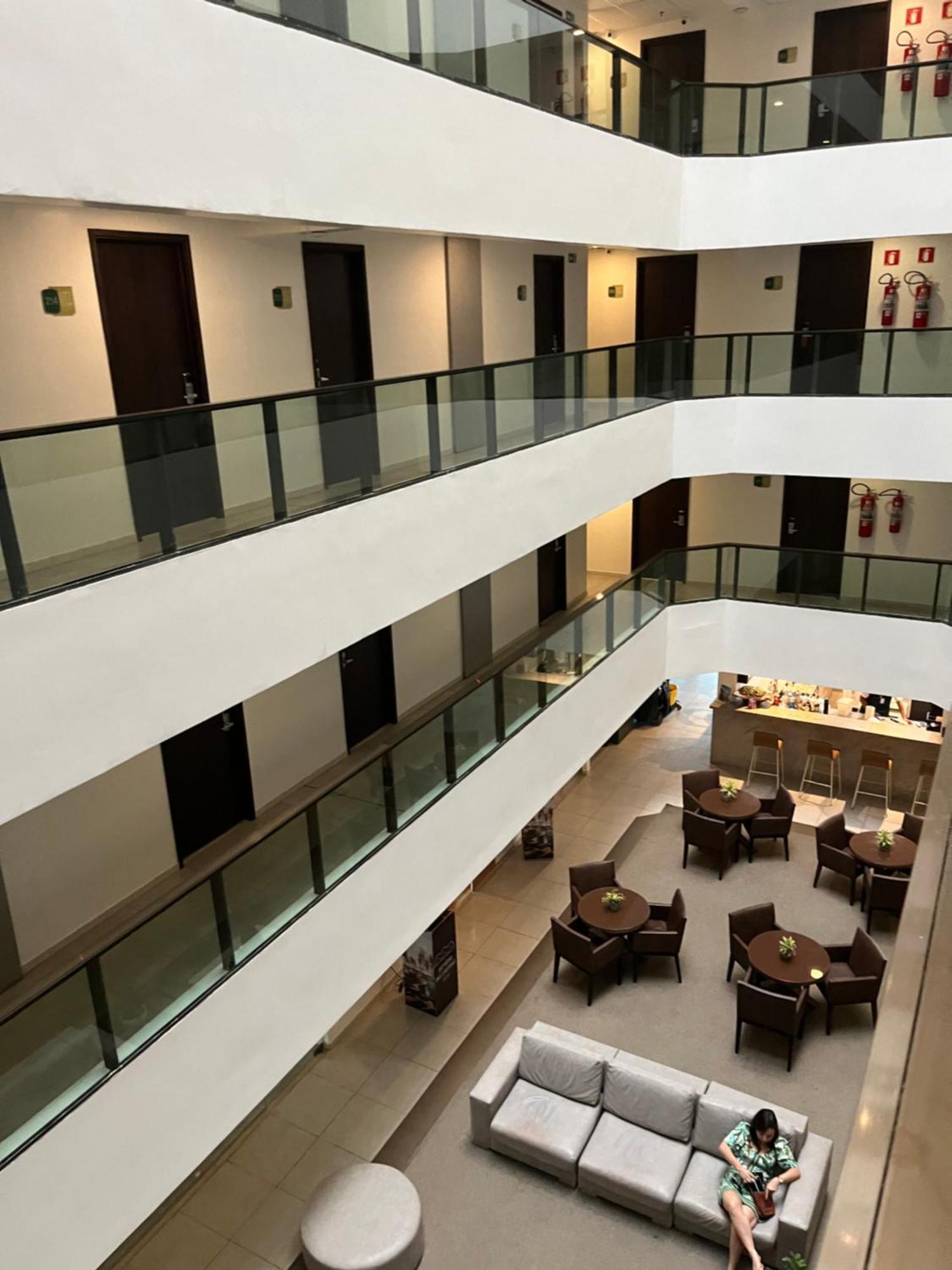 Apartahotel Miranda